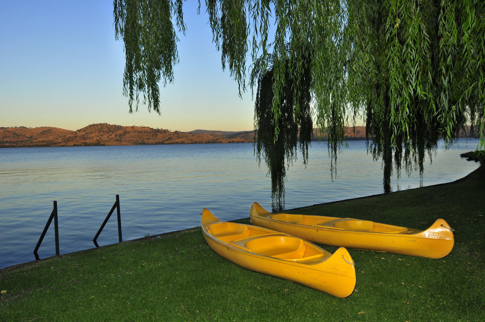 Lake Hume - Swimming, kayaking and fishing